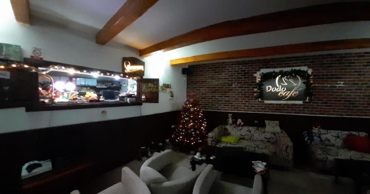 Pensiunea Dodo Patarlagele ภายนอก รูปภาพ
